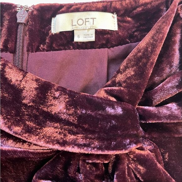 LOFT Mini Skirt | Crushed Velvet Twist Detail - Picture 8 of 10